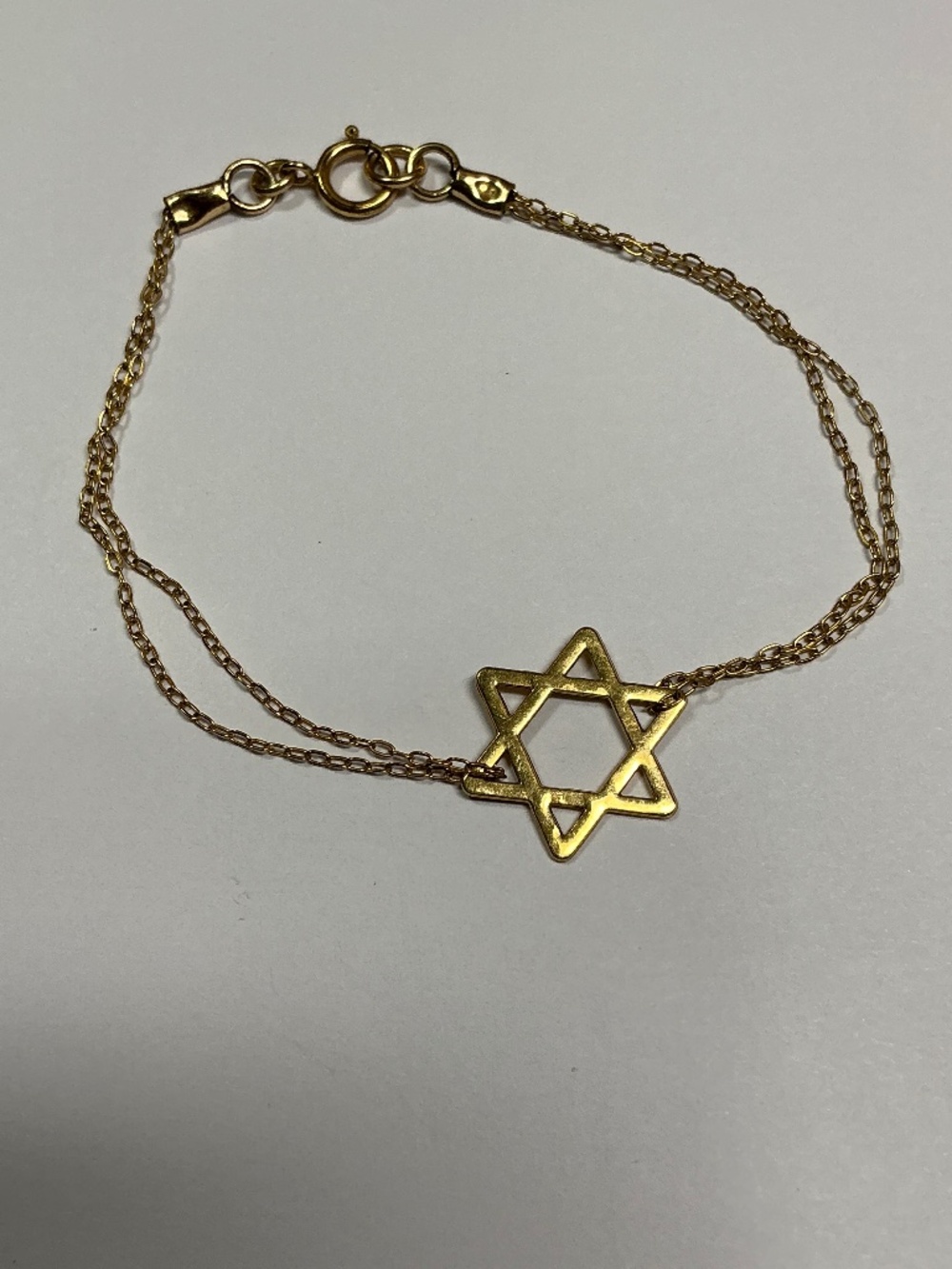14k Gold Filled Double Strand Bracelet W/ Star of David Pendant. 6,25”